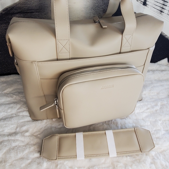 NWT MONOS METRO DUFFEL Carry-on - Picture 3 of 17